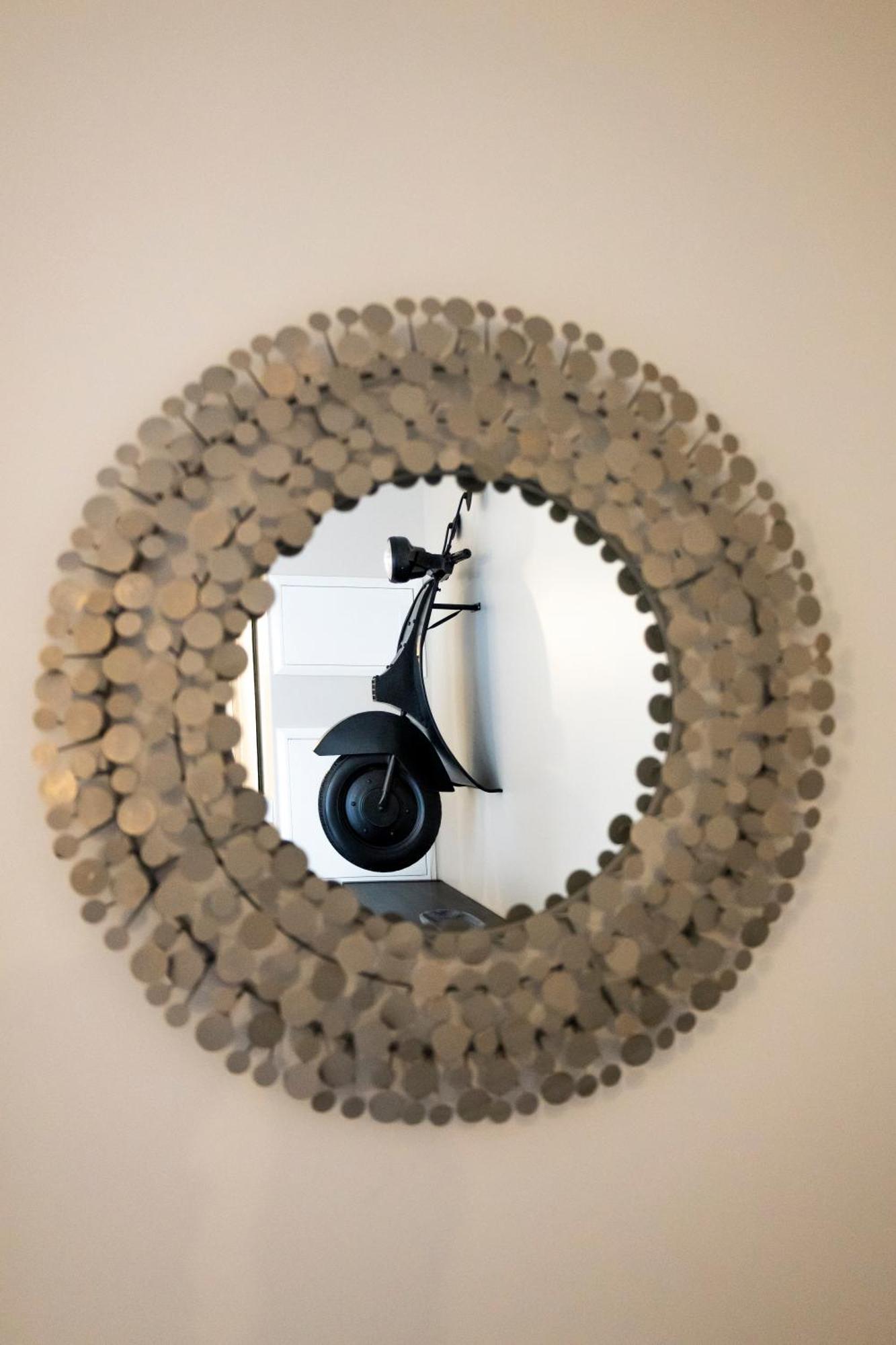 Charmant Studio En Residence Avec Parking Bussy-Saint-Georges Exterior foto