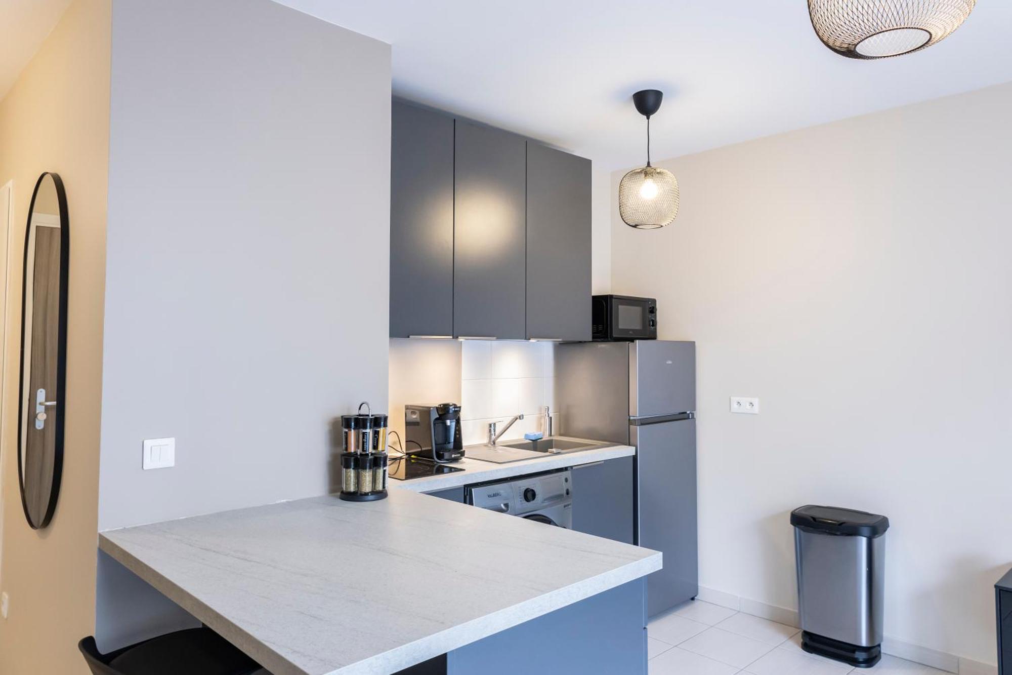 Charmant Studio En Residence Avec Parking Bussy-Saint-Georges Exterior foto